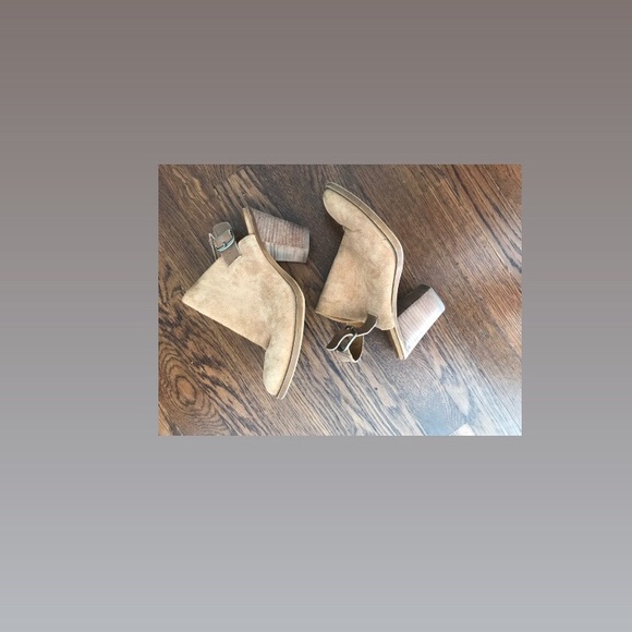 Lucky Brand Suede Mule with block heel and strap - Picture 3 of 3